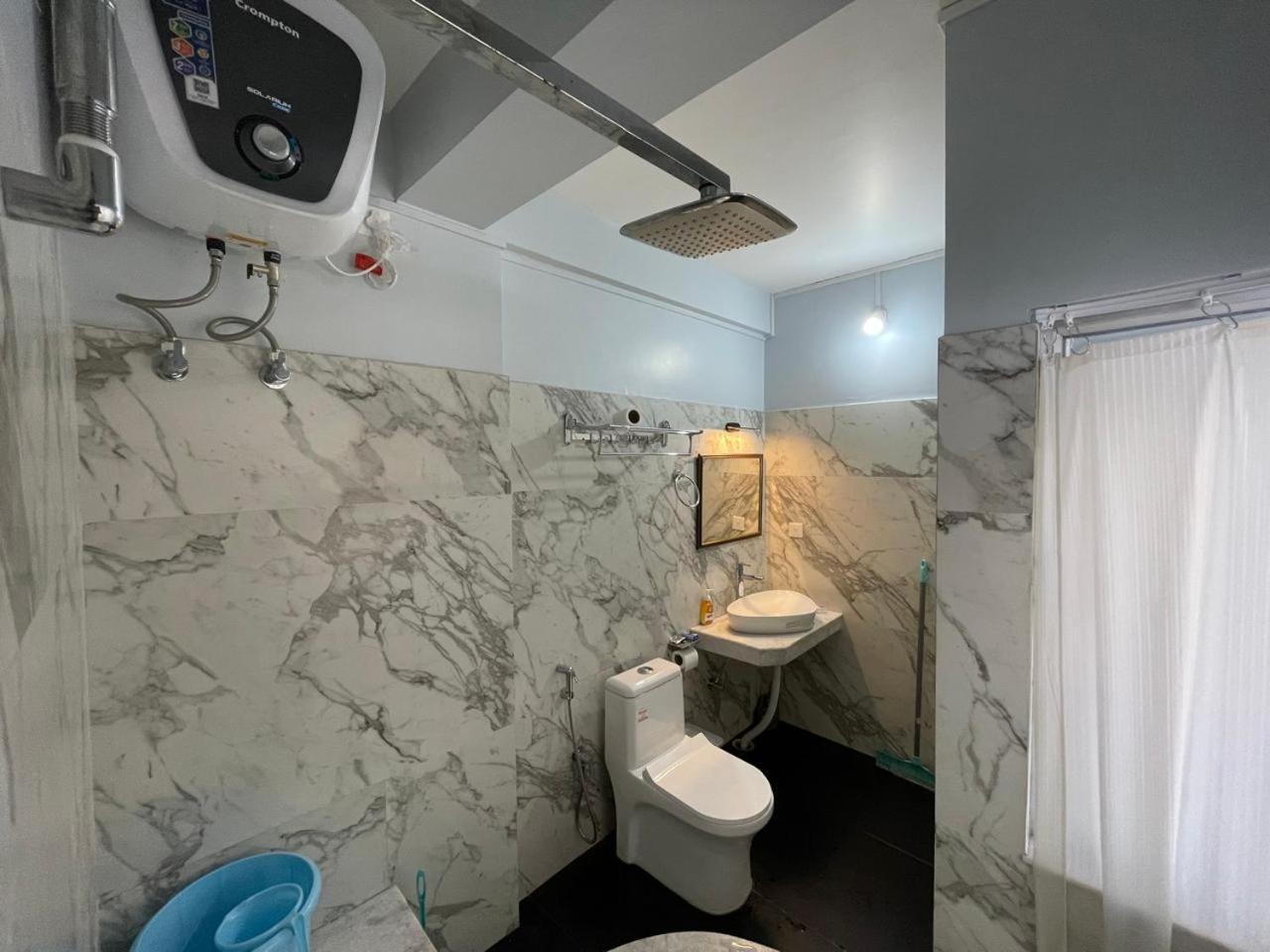 Cafe Sola Bnb 실롱 외부 사진